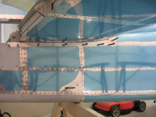 Horizontal stabilizer lower fairings fitted