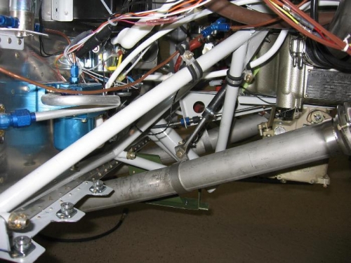 Exhaust system tail pipe mouting secured