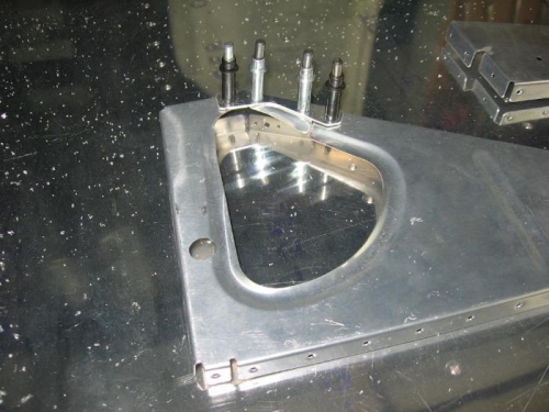 Center section inboard seat rib