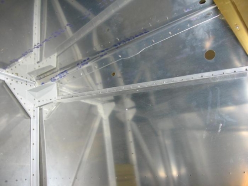 F-713 auxilary longeron installation