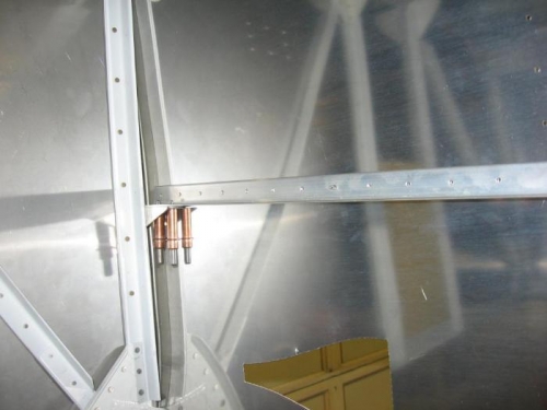 F-719B angle clip installed with the F-719 longeron