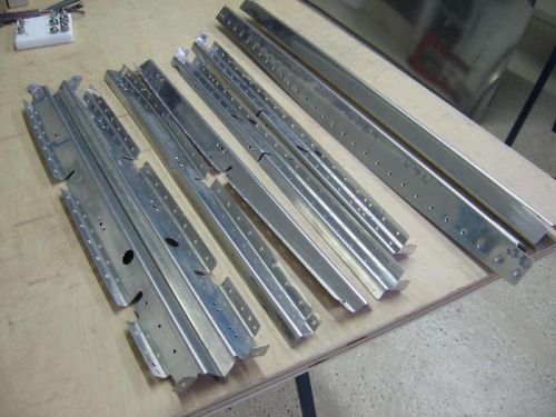 F-902, F-722, F-724 ribs and F-721B aft canopy decks