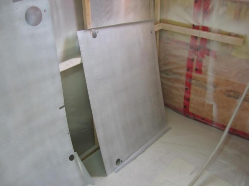 F-772 forward bottom skin