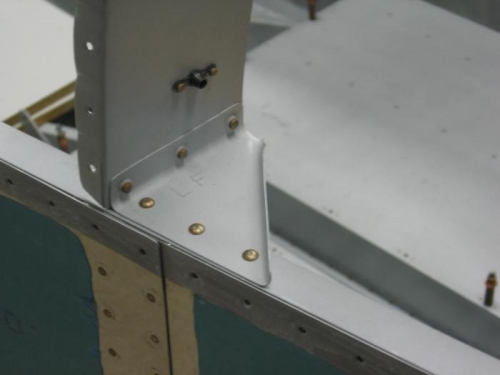 F-565 bulkhead gussets riveted