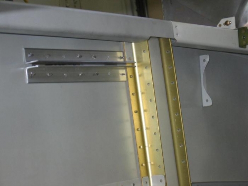 C-712 canopy side handle angles match drilled