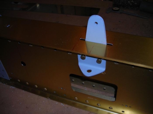 The crotch strap anchor and the control angle, bolted to the center section
