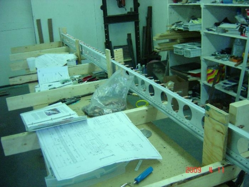 set up tp rivet cap strips in rear spar