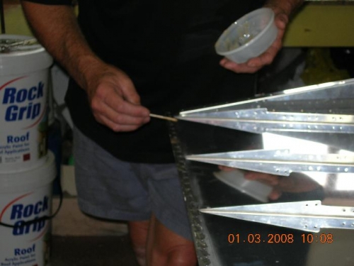 Gluing Trailing edge