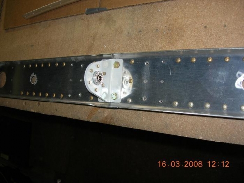 Rear HS spar elevater hinge bearing