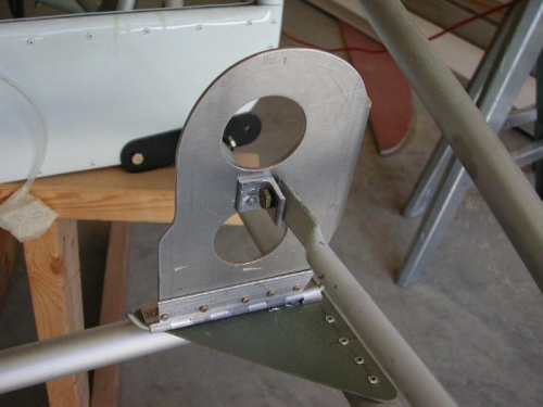 Push rod riveted to rear rudder pedal