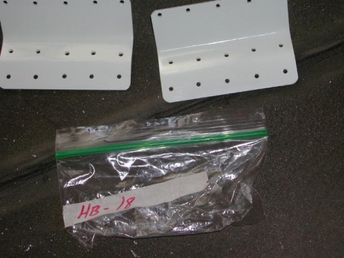 Vertical stabilizer gussets