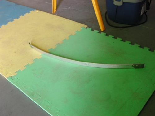 Roof mount cross bar