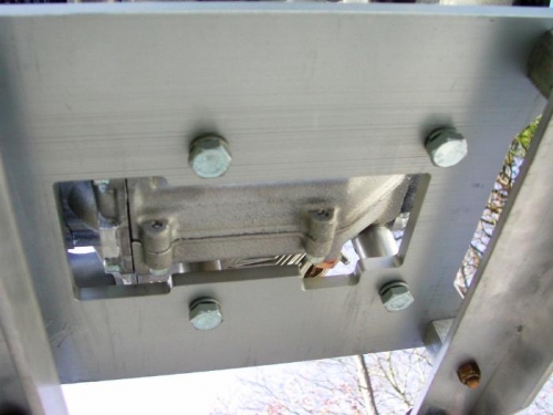 Engine mounting plate from below