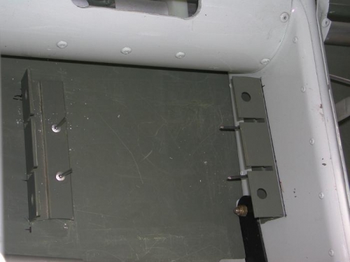 Angle stock for battery mount