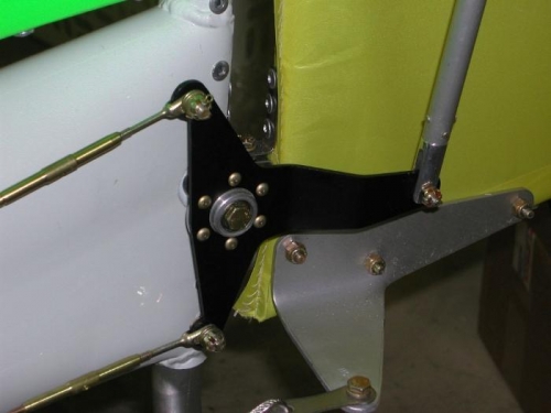 Elevator push rod bellcrank end