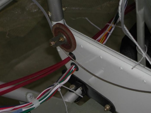 Primer tubing thru forward bulkhead