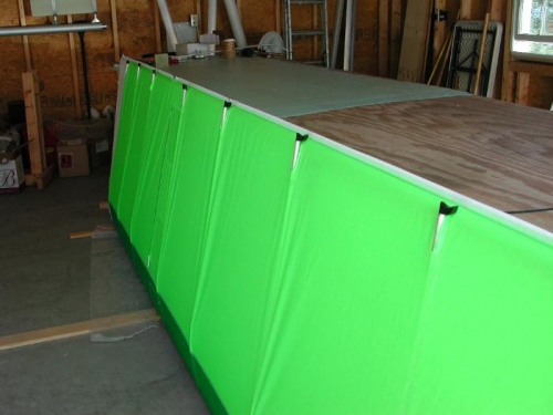 Aft ends of lower battens