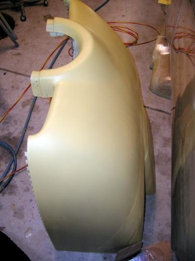 Bottomowl in primer, still needs another sand