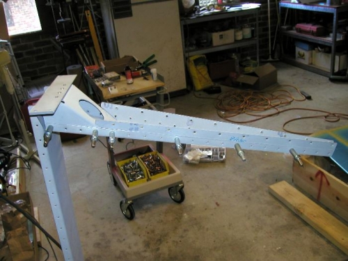 Bottom rib and supporting assembly installed