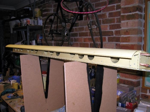 Fornt shot of spar and hinge riveted
