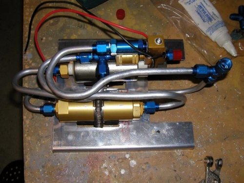 Insane fuel line plumming