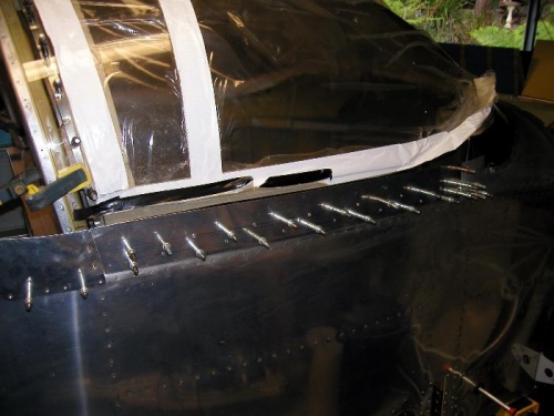 Right side skirt installed