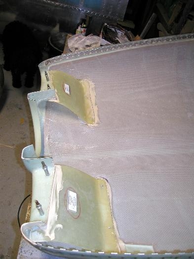 Fairings installed into the top of the cowl and glued with epoxy and filler