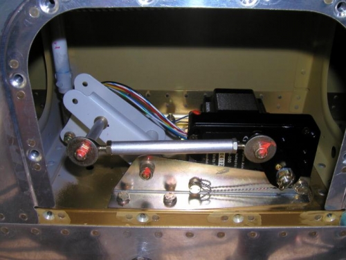 Installed the Dynon aileron servo