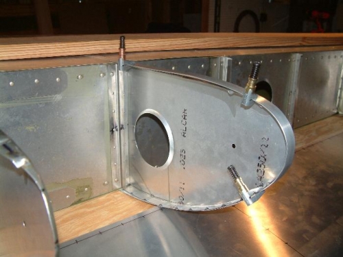 Band around nose rib to mark crimps.