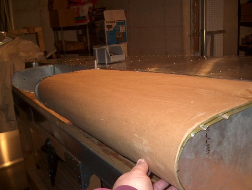 Tank fits right between the ribs