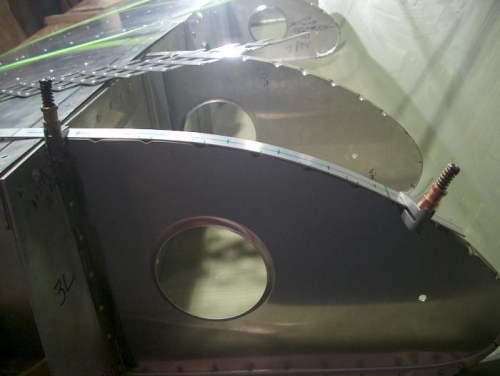 Flex edge on rib for marking