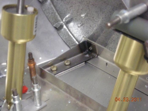 Lower left engine mount