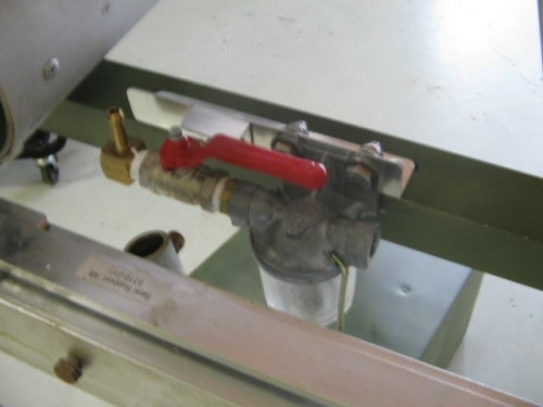 gascolator in position