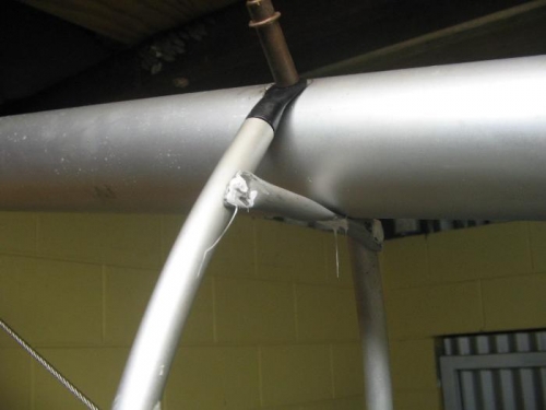 leading edge rib support bracket