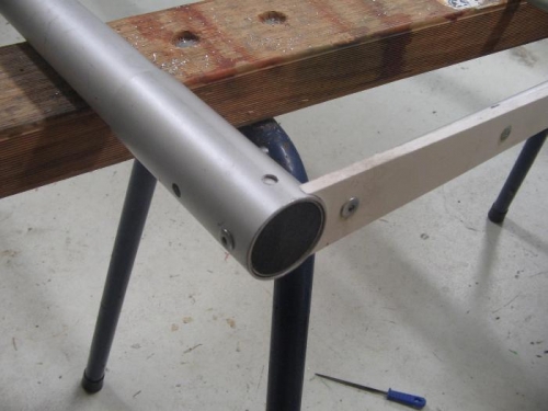 nylon bush in leading edge tube