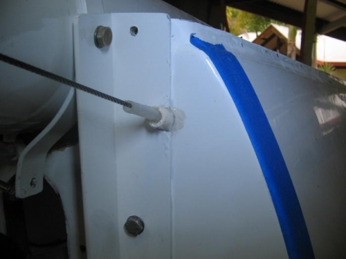 RH side rudder cable