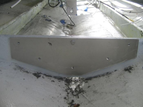 centre stringer with front support plates