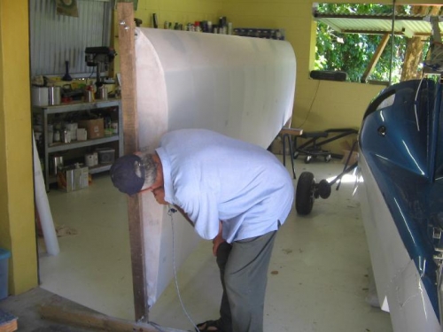 Paul inspecting the starboard wing