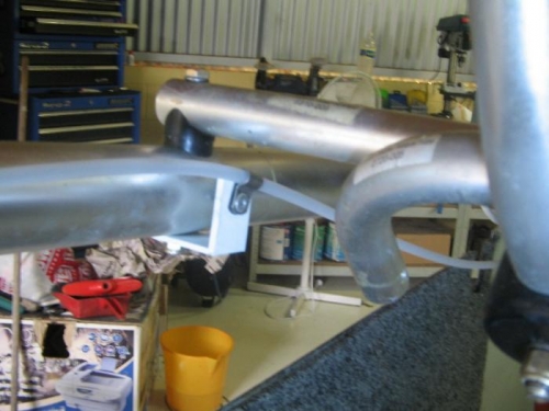 cable over-sleeve bracket right hand side