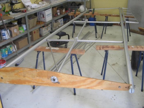 with compression struts and aileron torque tube