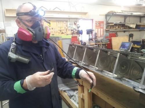 I used an inspection camera to see what I was doing to put sealant on the fwd side of the stifeners