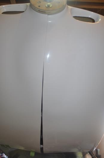 Overlaps and gaps on the bottom seam.