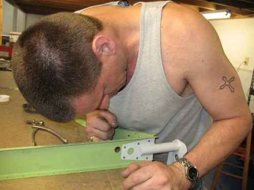 Checking rivets on elevator horn