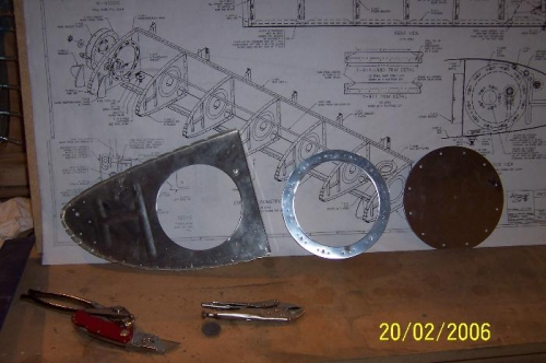 Rib, cover plate, and stiffener ring