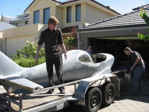 Robert & Mark helping with the loading.