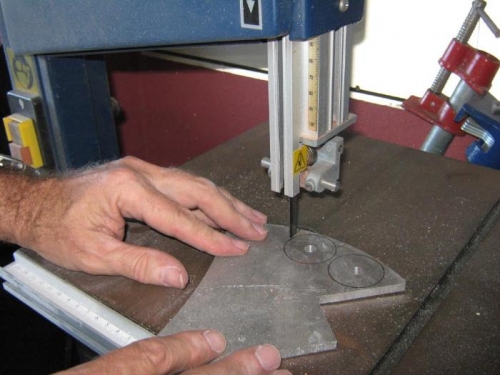 Cutting on the bandsaw