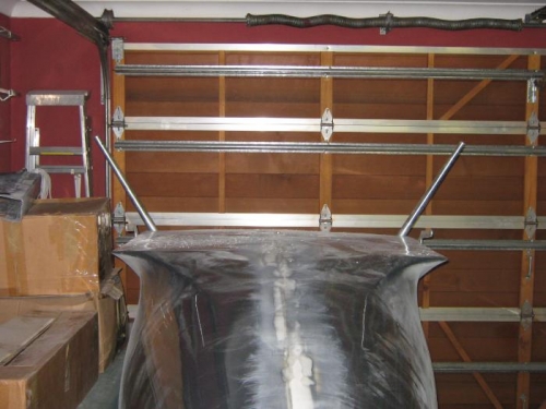 Main gear legs fitted.