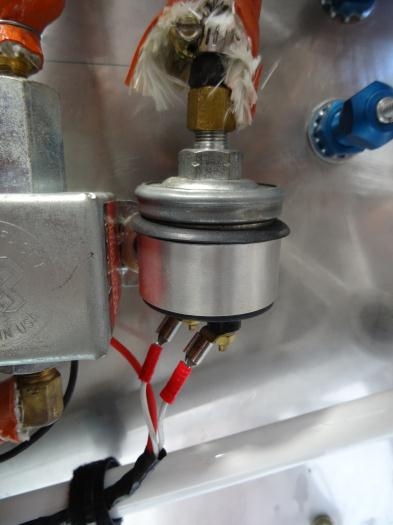 Fuel pressure sender unit.