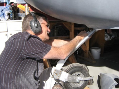 Starting the trim of the cowl to take the fairing.