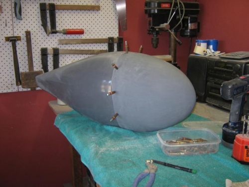 Main gear pant on bench.